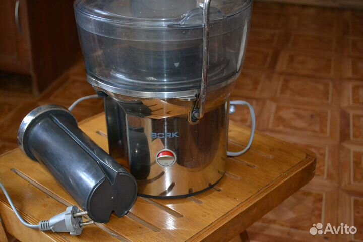 Соковыжималка bork S-400