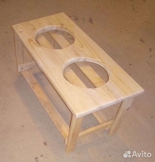 Подставка под миски для питомцев