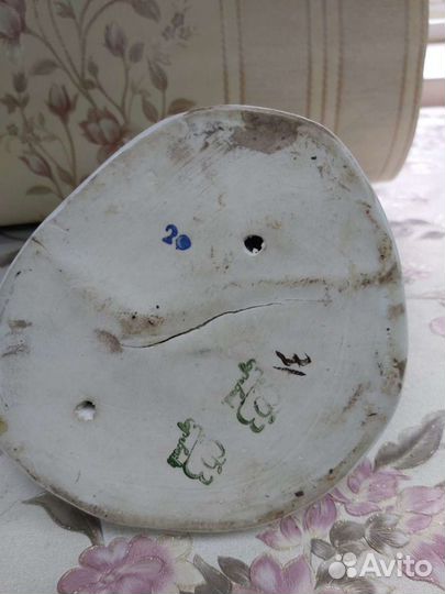 Статуэтка фарфор