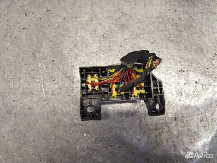 Блок реле Kia Sorento D4CB 2.5 2007