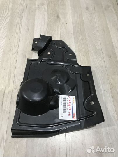 Защита двигателя пыльник Nissan X-trail T31 Прав