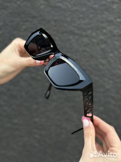 Солнцезащитные очки женские