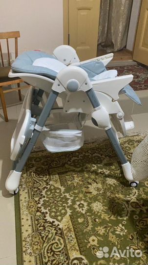 Детский стульчик для кормления carello