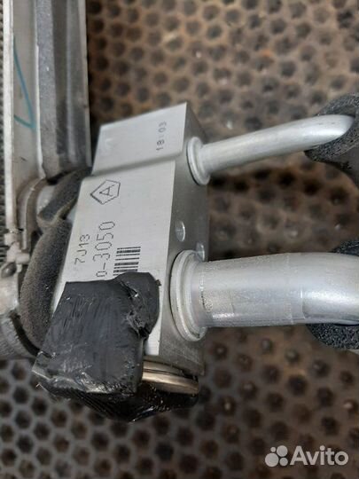 Испаритель кондиционера Toyota Avensis