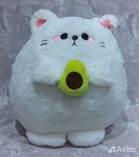 Кот с авокадо - мягкая игрушка