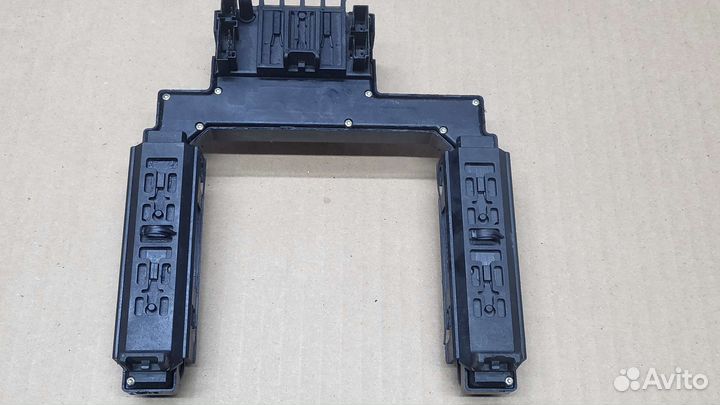 Блок стеклоподъемников на mercedes C 202