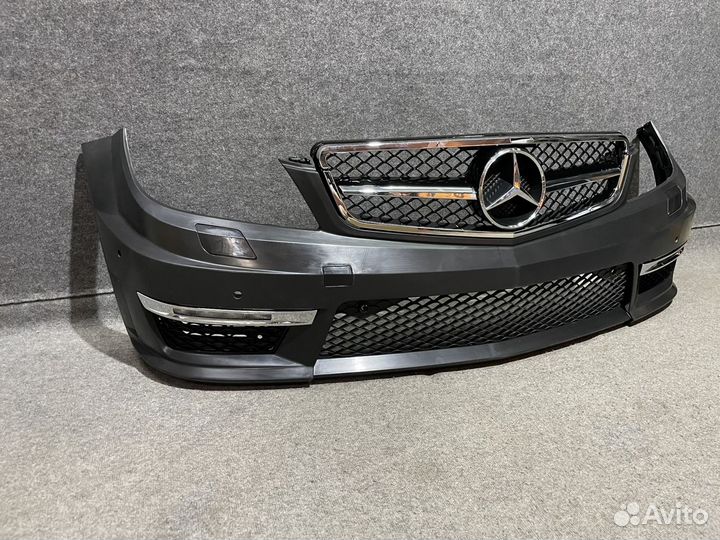 Бампер передний Мерседес W 204 AMG 6.3 Рестайлинг