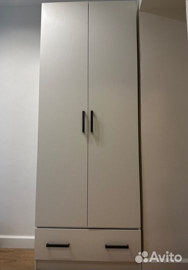 Шкаф белый 80см