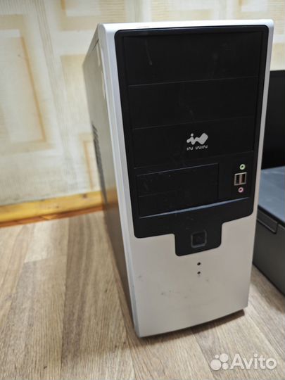 Системный блок монитор принтер и колонки