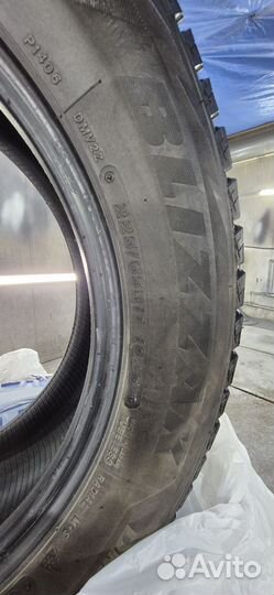 Bridgestone Blizzak DM-V2 225/65 R17