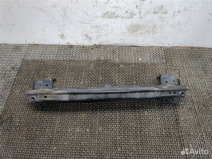 Усилитель бампера Volkswagen Touareg, 2008