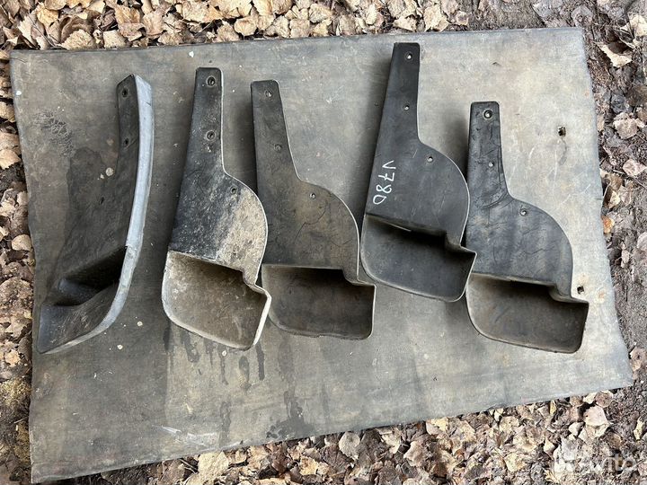 Infiniti fx35 fx45 брызговик передний