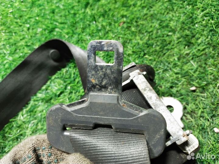 Ремень безопасности задний левый Renault Megane II