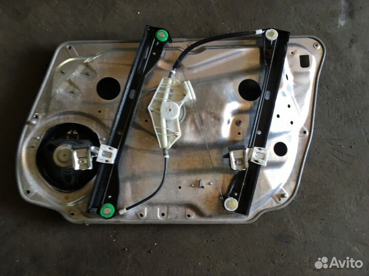 Стеклоподъемник электрический передний левый