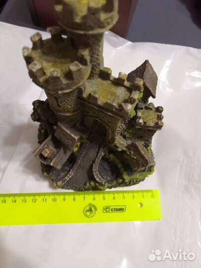 Грот и замок в аквариум