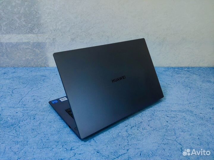 Новый Huawei IPS Core i3-11 Gen/SSD-256Gb/DDR4-8Gb