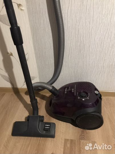 Пылесос Bosch GL 20 1700W