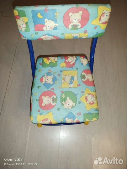 Детский столик со стульчиком