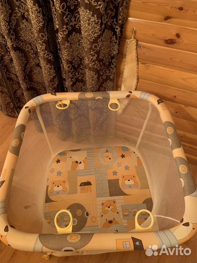 Манеж детский складной