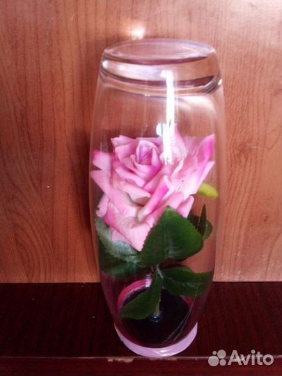 Роза в колбе декоративная