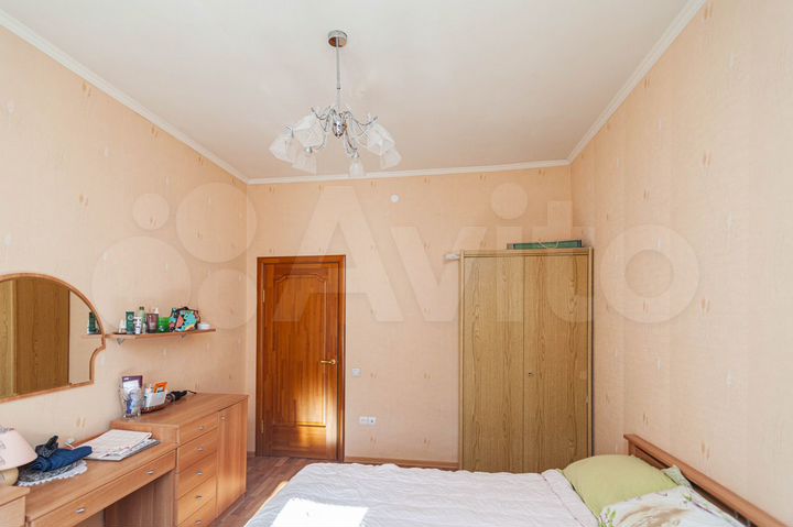 2-к. квартира, 60 м², 4/4 эт.