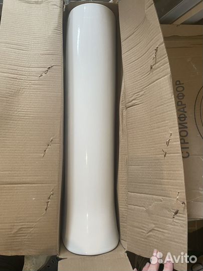 Раковина на ножке