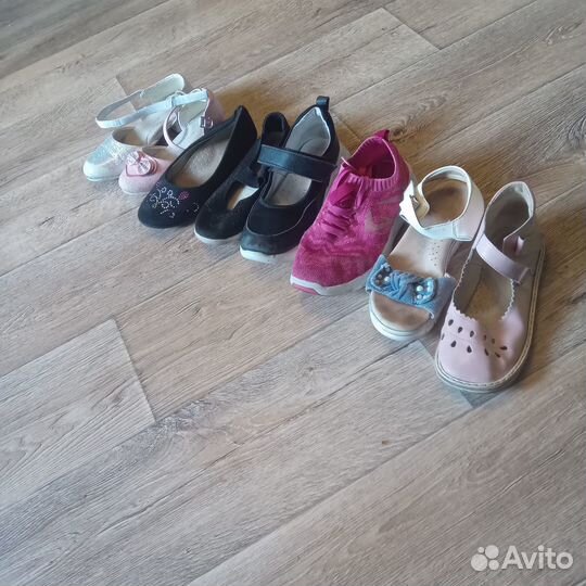 Обувь девочке 28-34р.много