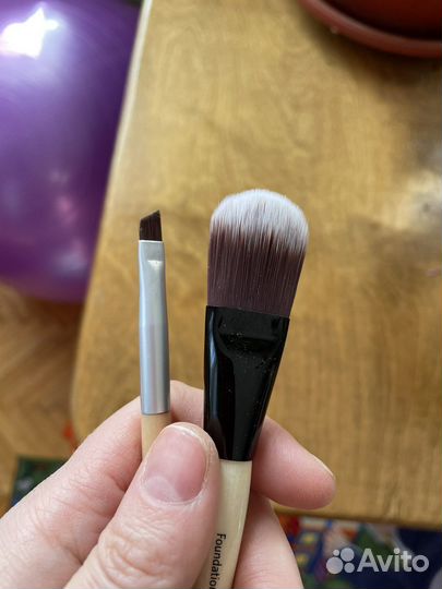 Кисть yves rocher