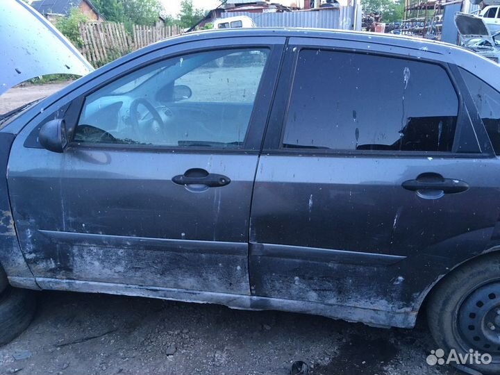 Двери на Ford Focus 1 седан