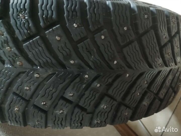 R15 Michelin X-Ice North 4 195/65, PCD 5x114.3 DIA 67.1