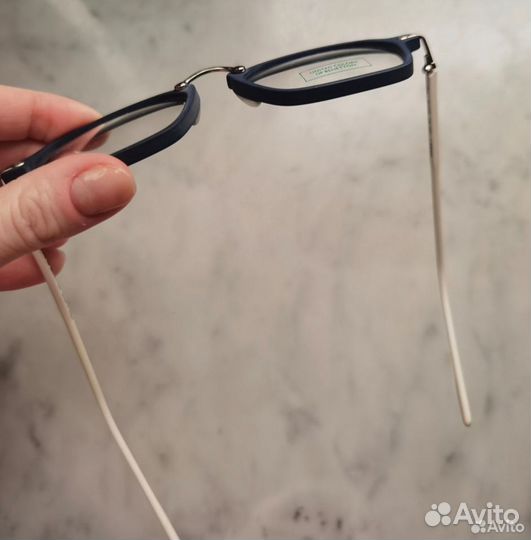 Очки в оправе