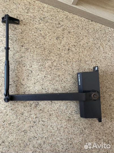 Доводчик дверной