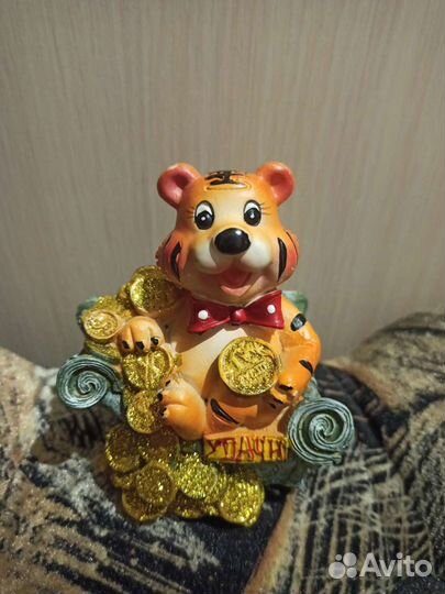 Статуэтки, копилки