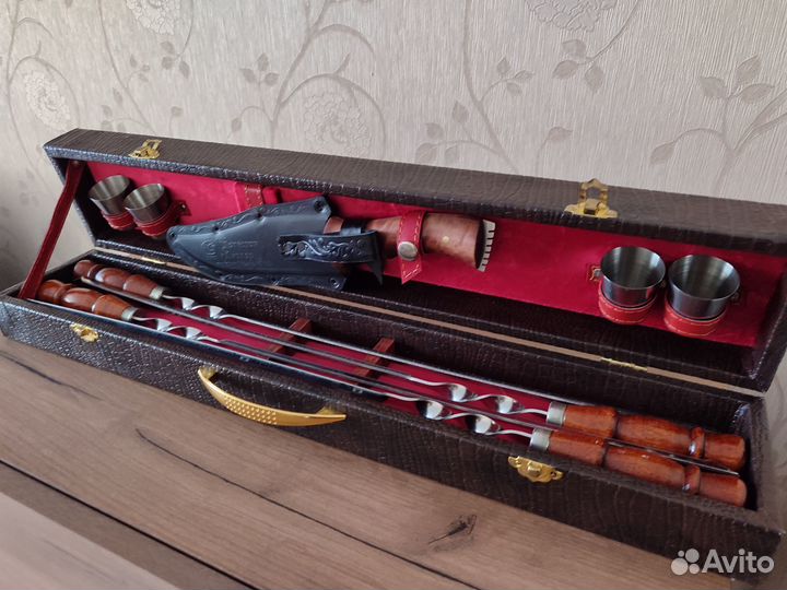 Подарочный набор шампуров в кейсе для мужчины