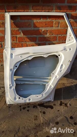 Дверь задняя правая Kia seltos