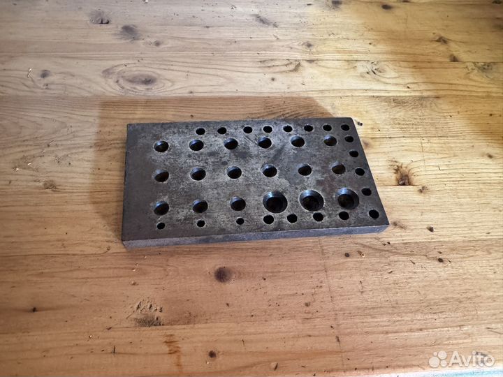 Калибровочная плита с отверстиями