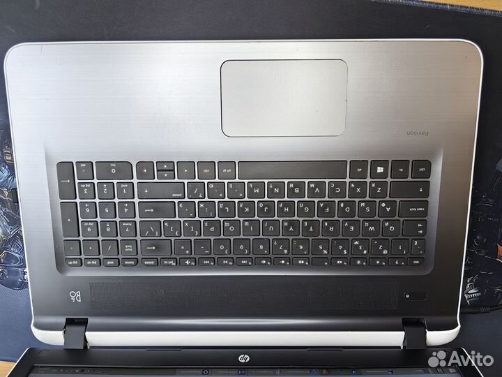 Ноутбук HP Pavilion 17 белый