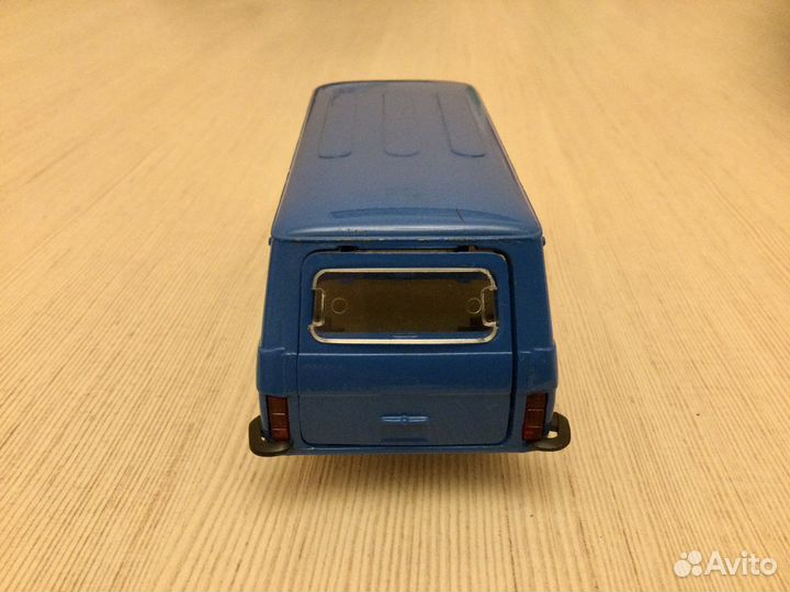 Модель СССР. раф-2203 А18