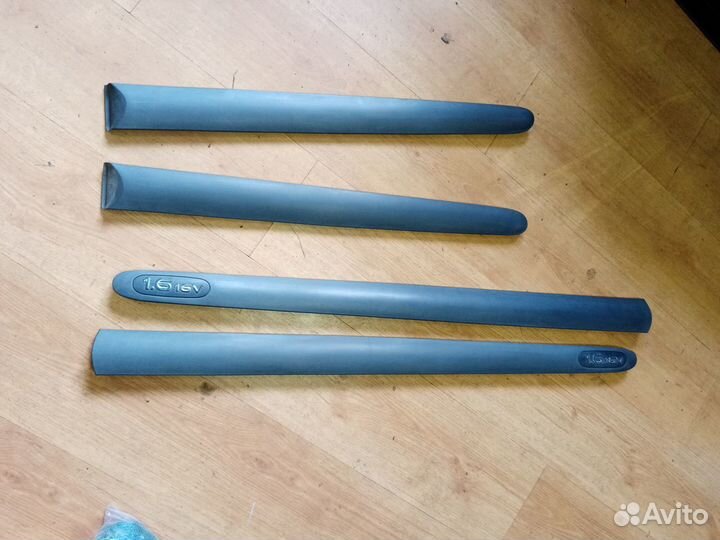 Молдинги левые на двери рено меган 1