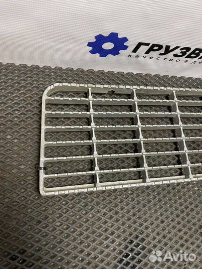 Ступень левая Renault Magnum 7420842485