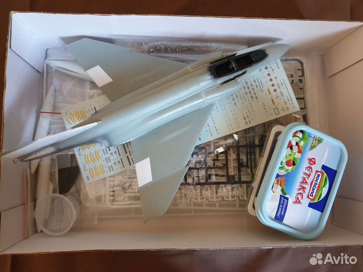 Сборная модель F-4 Phantom 1/48 Academy