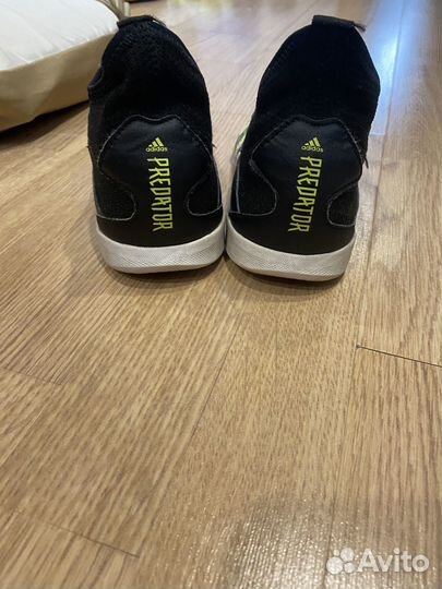 Бутсы adidas predator