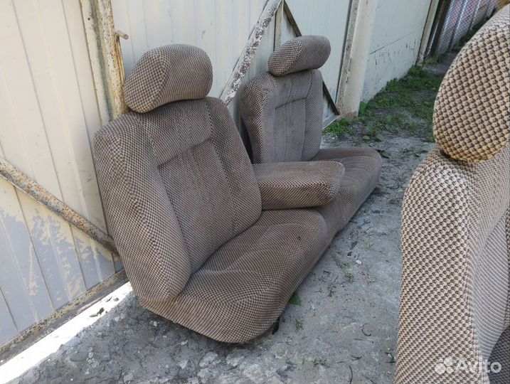 Сиденья Волга 31029