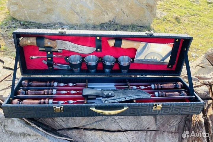 Подарочный набор шампуров в кейсе