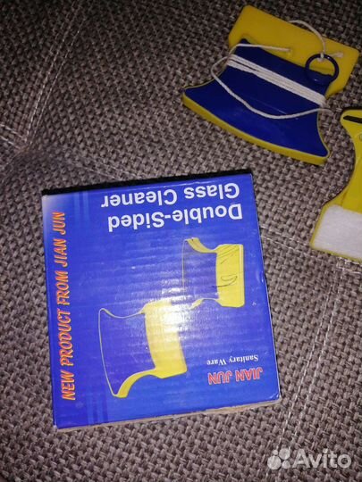 Магнитная щетка для мытья окон