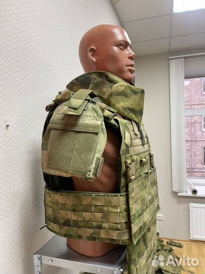 Бронежилет штурмовой