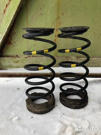 Задние пружины Rio 3 Solaris