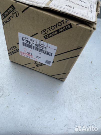 Противотуманая фара toyota lexus оргинал