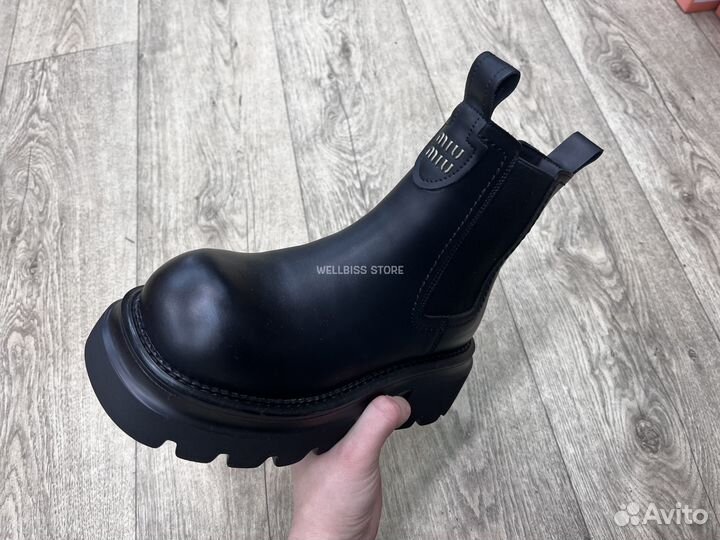 Кожаные ботинки женские Miu Miu зимние