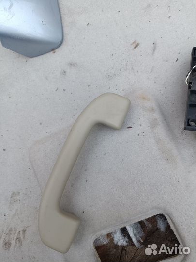 Ручка потолка Nissan Tiida